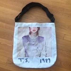 Taylor Swift 1989 merch tote bag